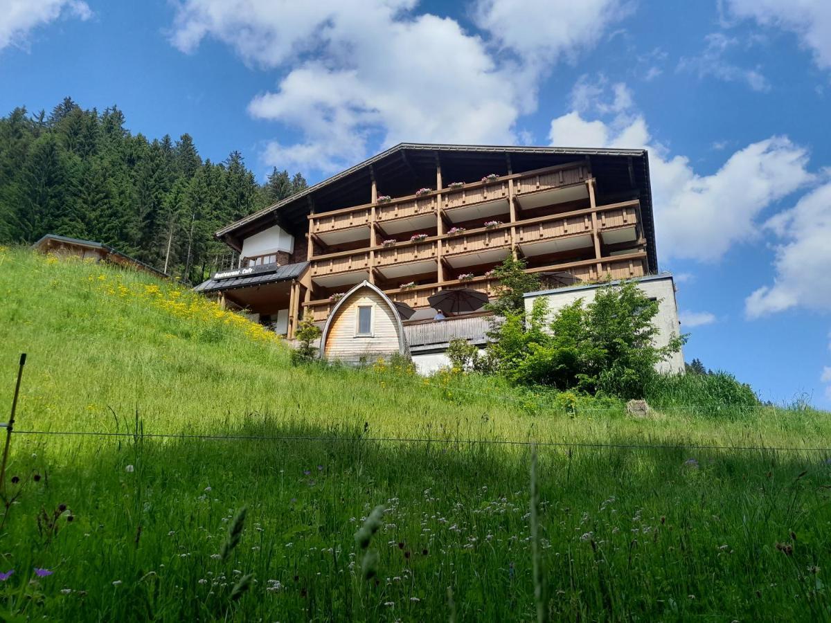 Das Alpine Lifestyle Berghotel Madlener Damuels Bagian luar foto